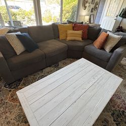 4 Piece Macy’s Radley Sectional - Heavenly Mocha