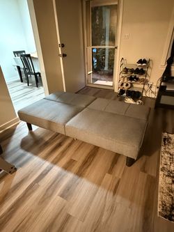 Small couch bed (Futon)