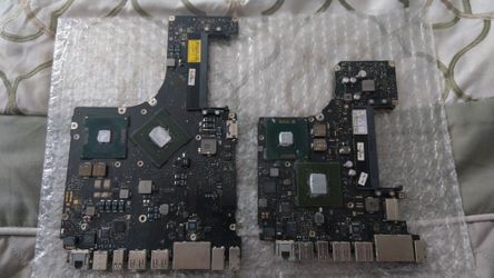 MacBook Pro 13" and 15" logic boards as is