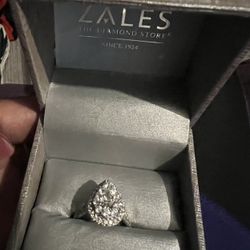 Pear Shaped Engagement Ring ! Almost New !!! 