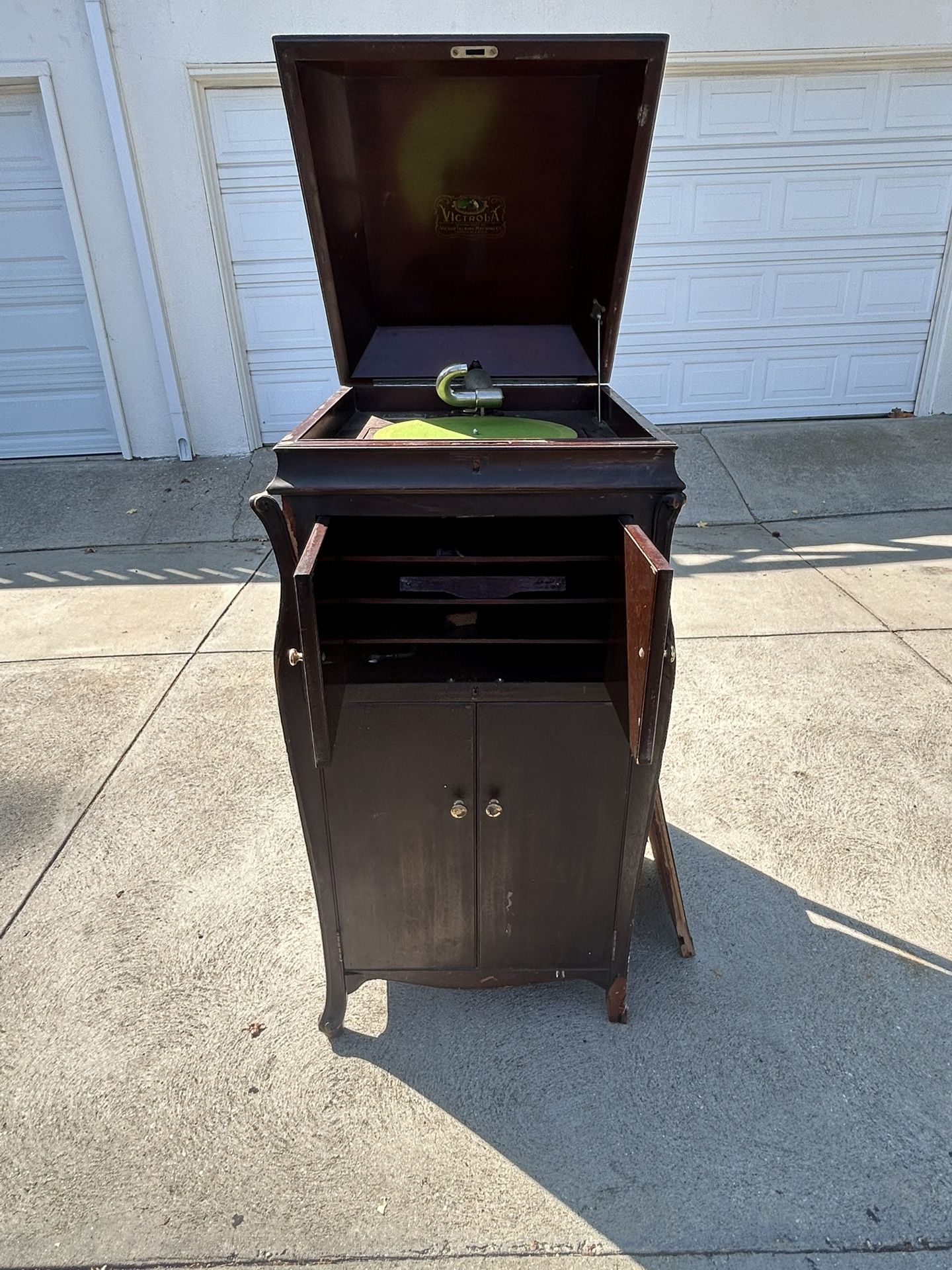Antique Victrola For Parts