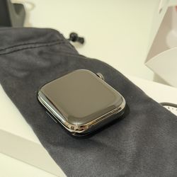$325 Apple Watch Series 7 Graphite Stainless Steel 45mm