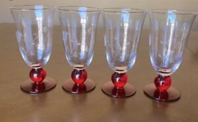 Champagne Tulip Glasses by Princess House 