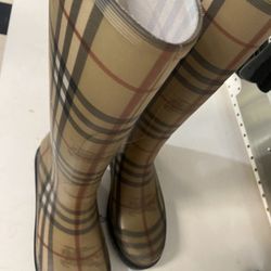 Authentic Burberry Rain Boots Women Size 38