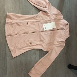 Lululemon pink size 2,4,6📲
