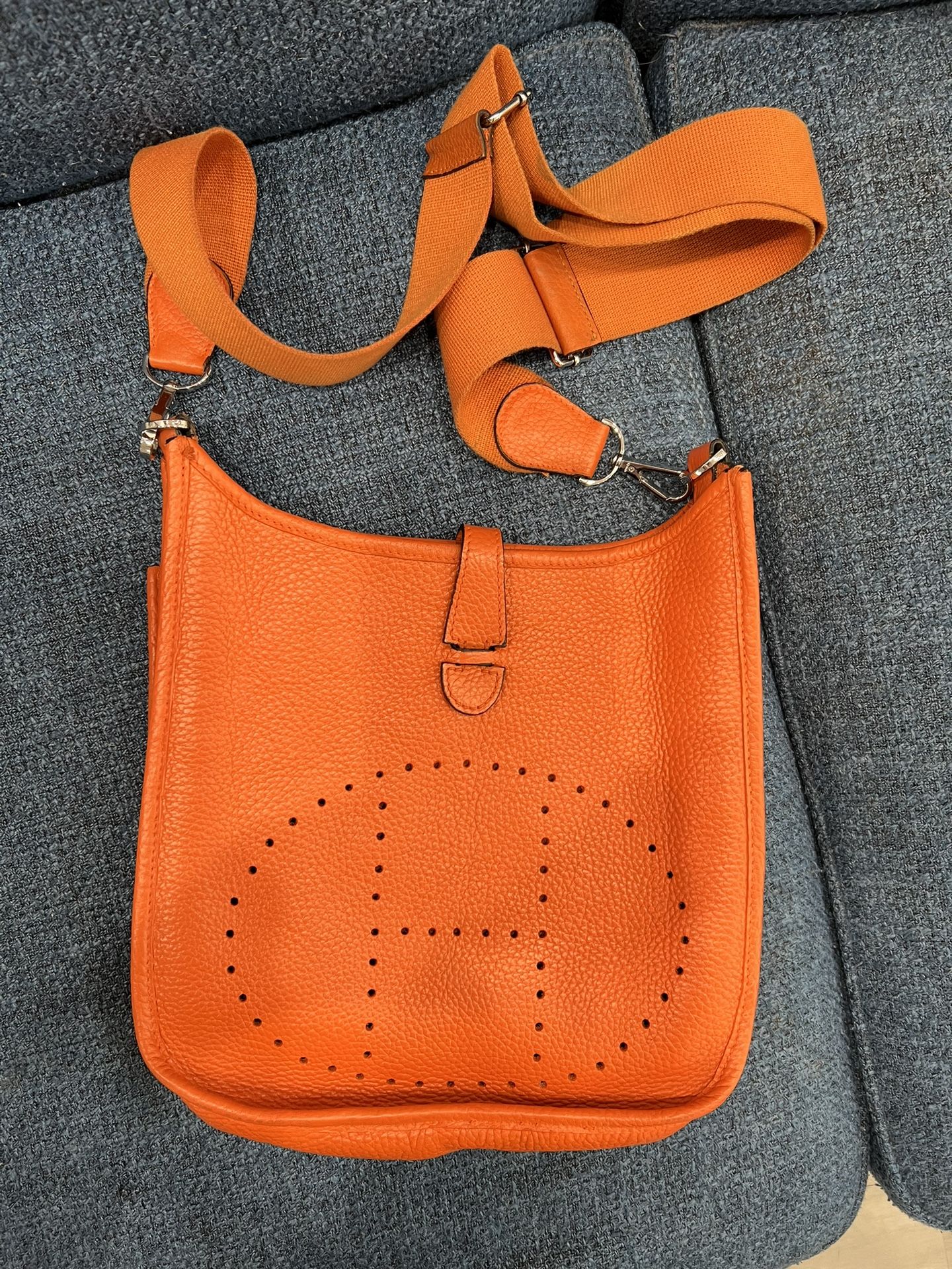 Hermès - Hermes Orange  Leather Evelyne Bag 