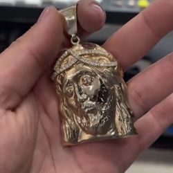 14k Gold Solid Jesus Pendant 