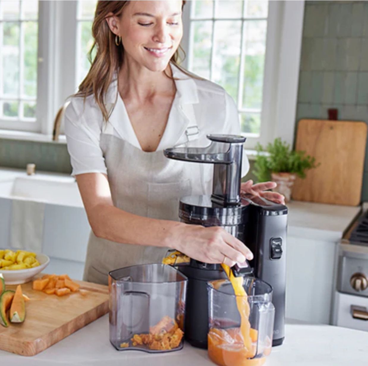 Nama Cold Press Juicer Vitality 5800 J1
