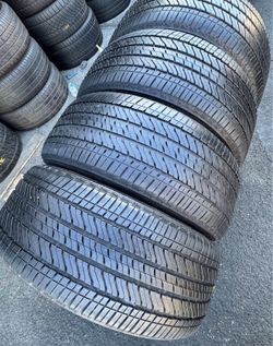 275 50 22 Bridgestone Tienen el 80% de vida las 4