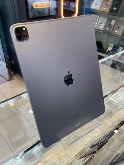 iPad Pro 12.9” 6th Gen 256GB WiFi
