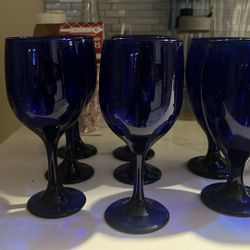 6 Wine And 4 Goblets 