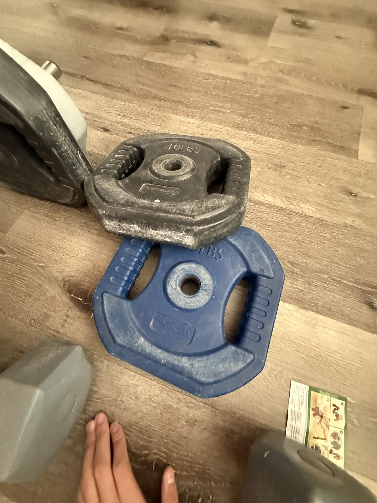 🏋️‍♂️ Full Home Gym Set – Barbell, Dumbbells, Plates & Ab Roller (Great Condition!)