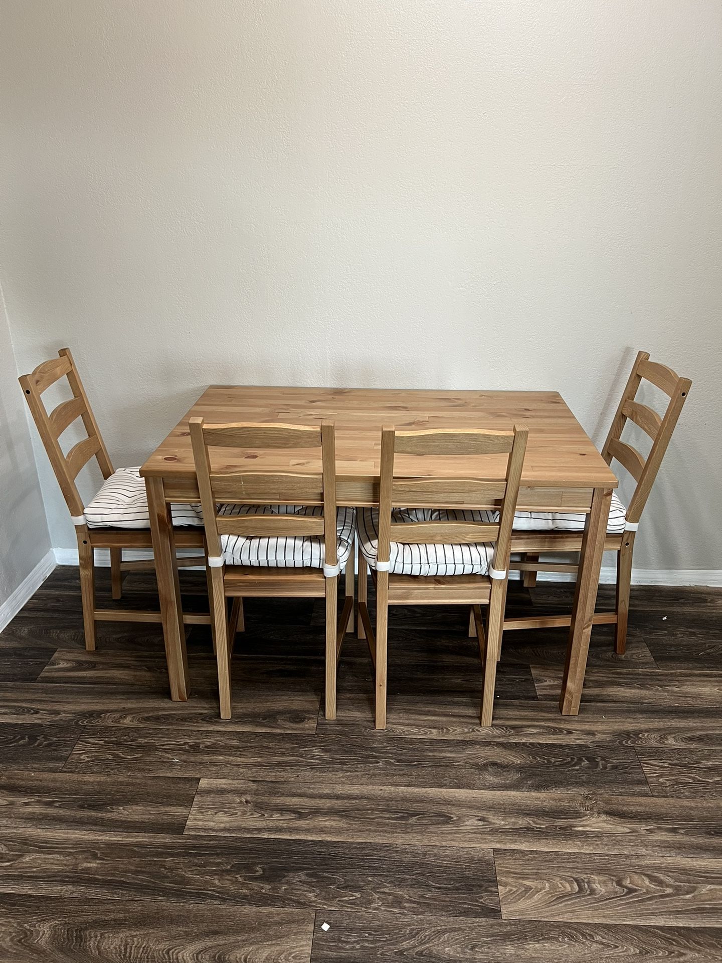 IKEA Dining Set With Chairs And Cushions