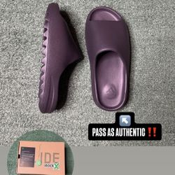 Yeezy Slide