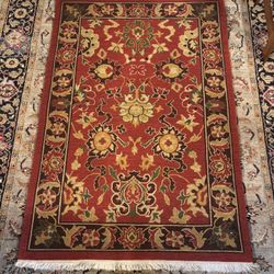 *PENDING* 5' x 3' Woven Red and Gold Oriental Rug