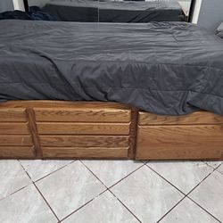 Twin Bed with 4 Drawers And Storage Drawer