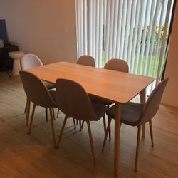 Table IKEA LISABO plus 6 Fabric Chairs..