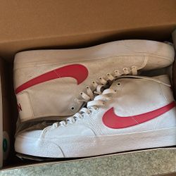Nike Blazer Mid