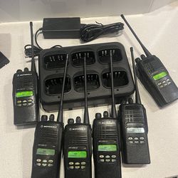 6 X Motorola HT1250 LS+ UHF 4w 16ch Two Way Radio Set With Gang Charger 