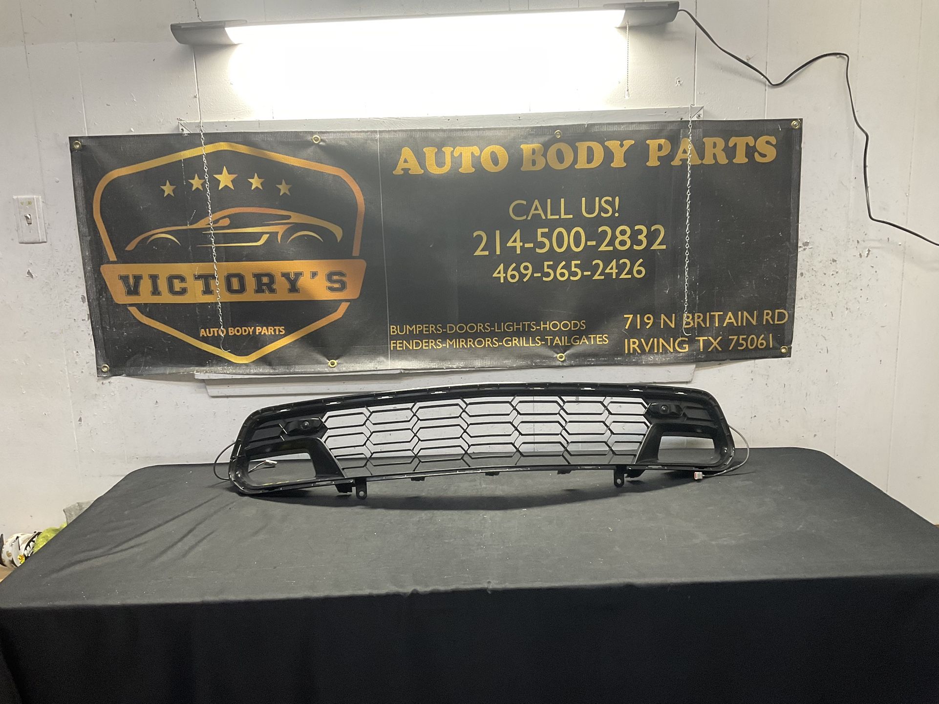 CHEVY CORVETTE 206 GRILLE OEM 2016-2019