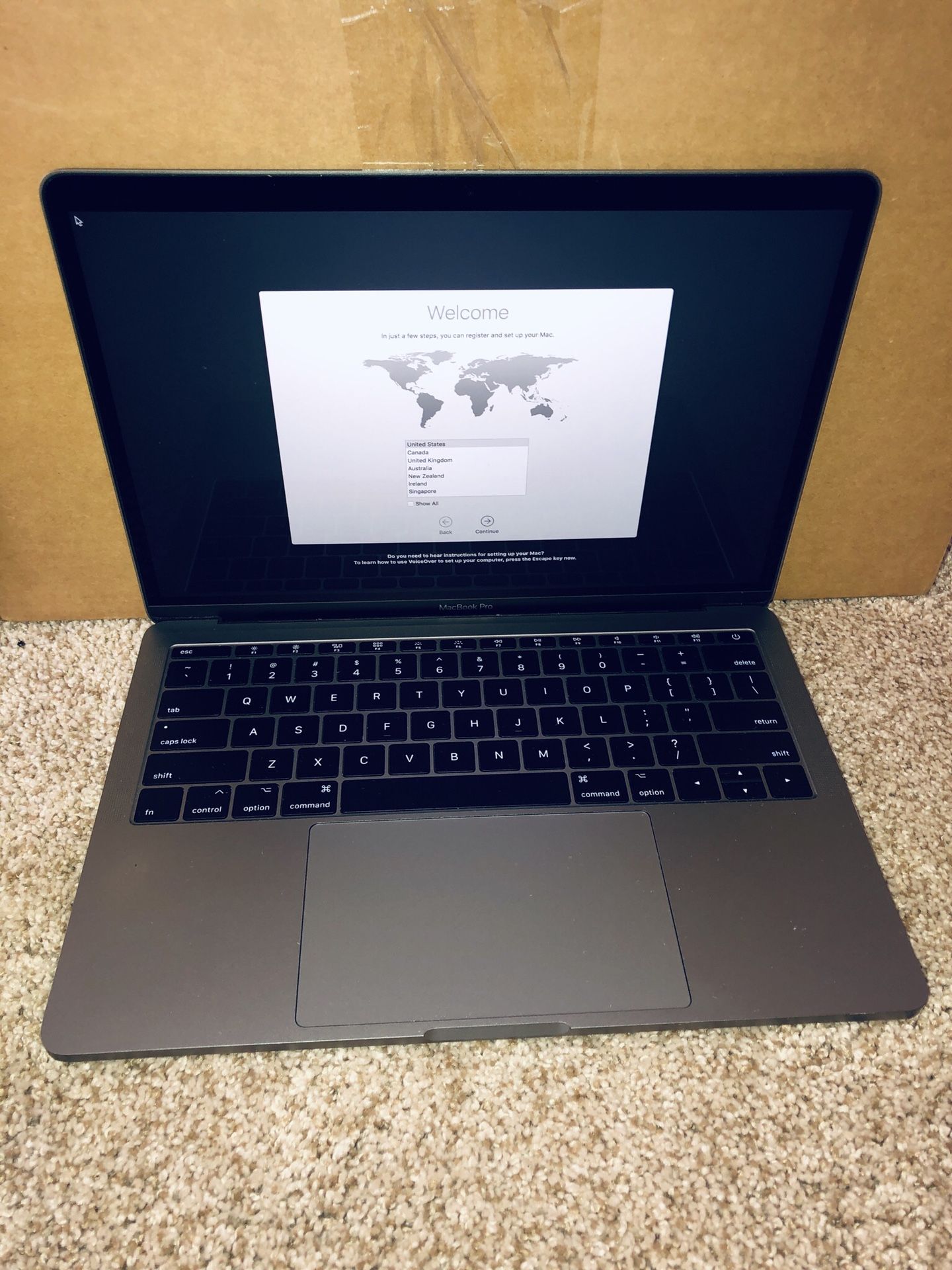 2017 Apple MacBook Pro 13.3” Intel Core i5 with Retina display - MPXQ2LL/A