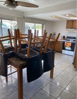 Dining table $20