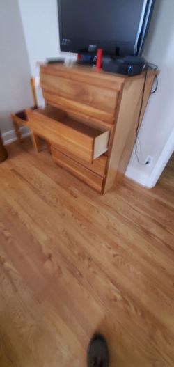 Dresser