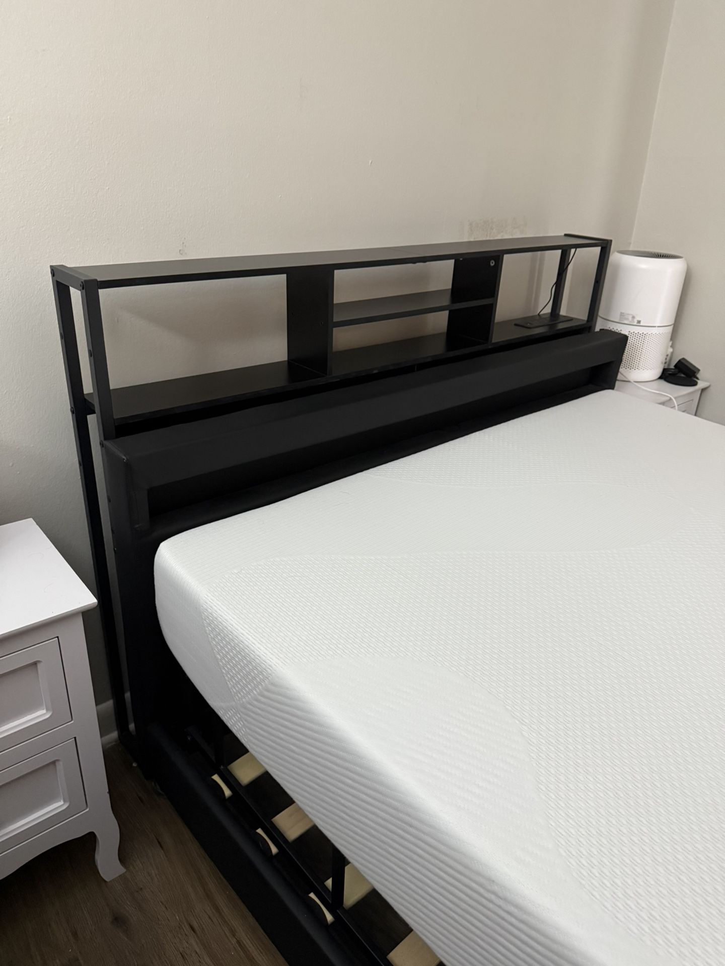 Full Size Headboard With LED Lights And Charging Ports