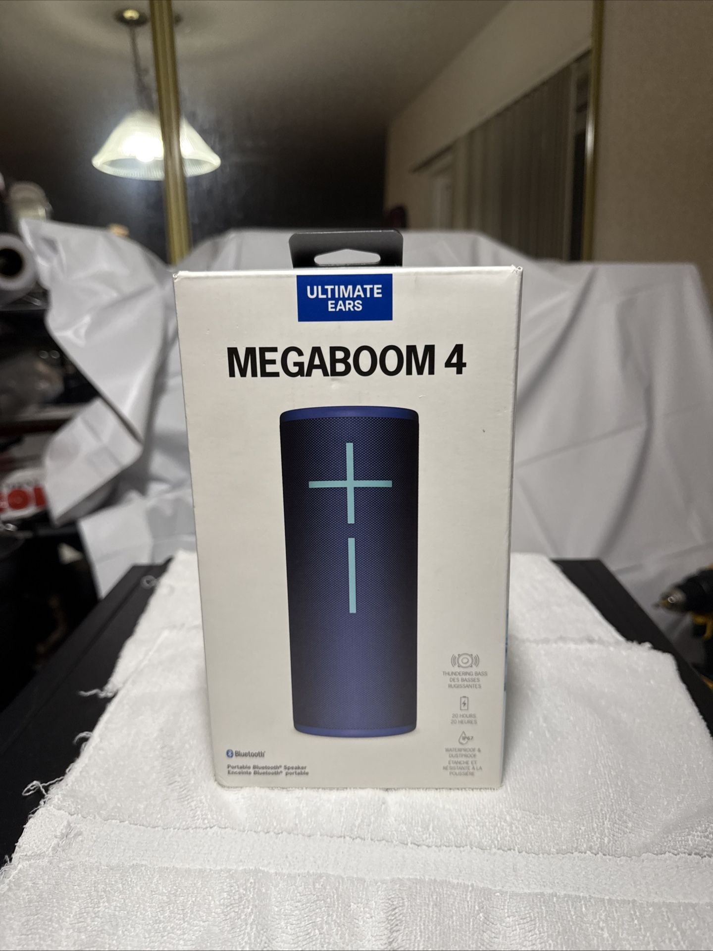 ULTIMATE EARS MEGABOOM 4 PORTABLE BLUETOOTH WIRELESS SPEAKER