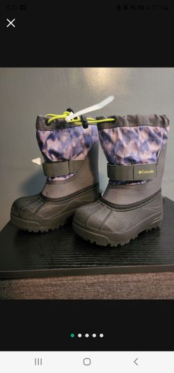 COLUMBIA SNOW BOOTS SIZE 11