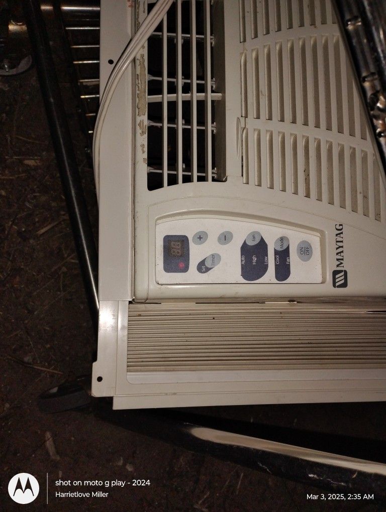 Mayfair Window AC Unit 6000 Btu