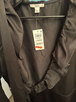 Woman’s clothes size L