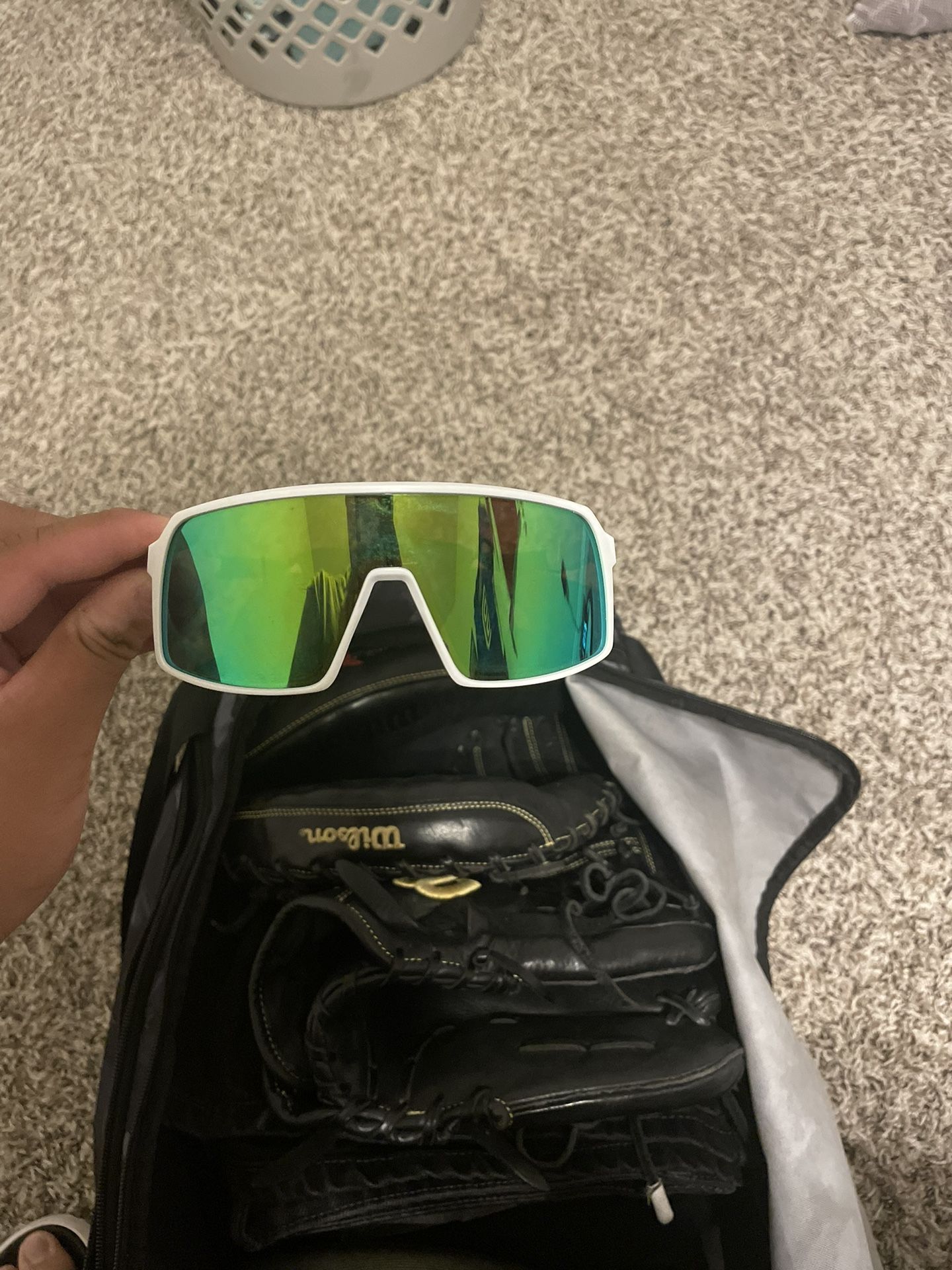 Oakley Sutros