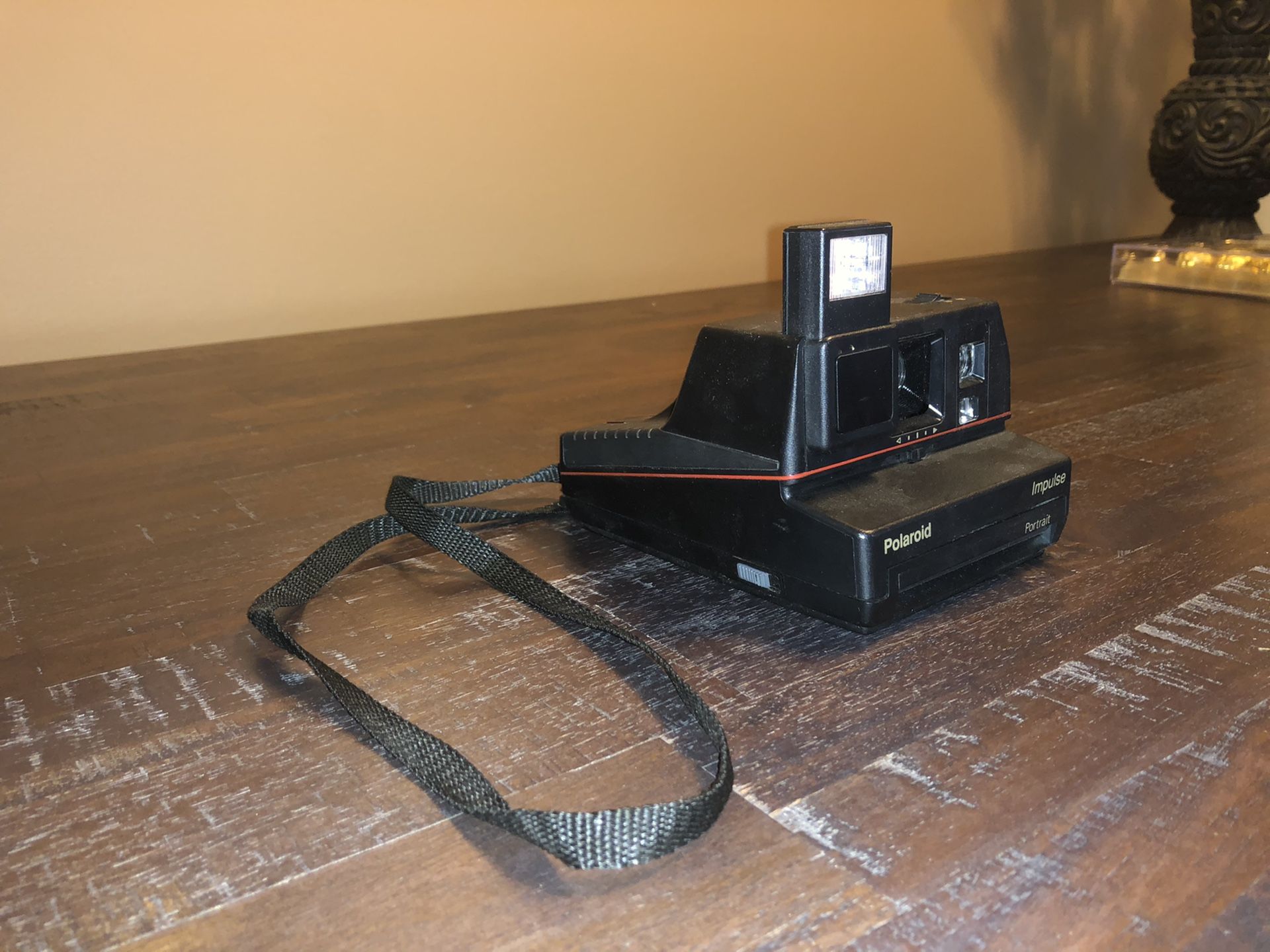 POLAROID IMPULSE 600