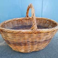 Large Wicker Basket With Handle