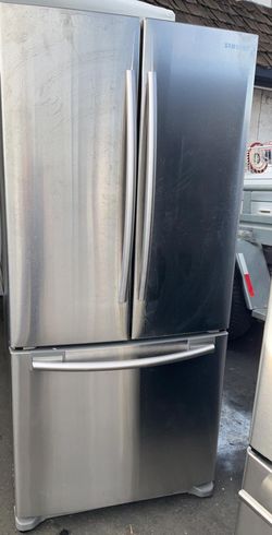 Samsung 3 Door 33" Wide Stainless Steel Fridge
