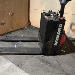 Raymond Walk Behind Forklift 
