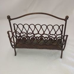 DOLL HOUSE METAL MAGAZINE RACK