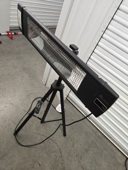 Dr. Heater Infrared Patio Heater w/ Remote & Stand