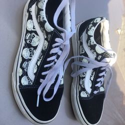 Like New Vans Tennis Shoes Only $15 Firm