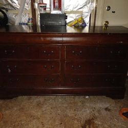 Dresser Oak