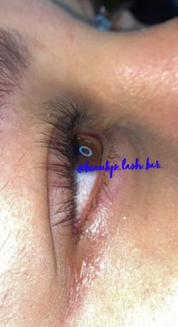 Lifts . Lash . Natural 