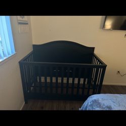 Black Baby Crib With Mattress
