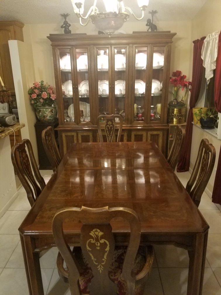 Mid Century American Furn. By Martinsville 1970's solid heavy wood dining set, 6 chairs, China hutch, 2 sleeves, and table pads.