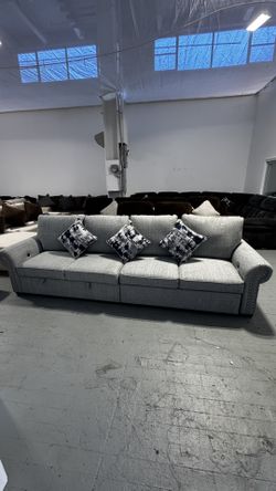 Transform Your Home with Like-New Furniture