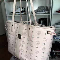 PINK MCM Bag/Wallet