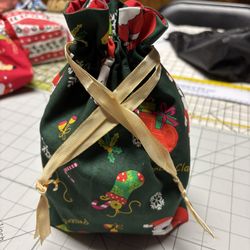 Christmas Drawstring Gift Bag - Fully Lined