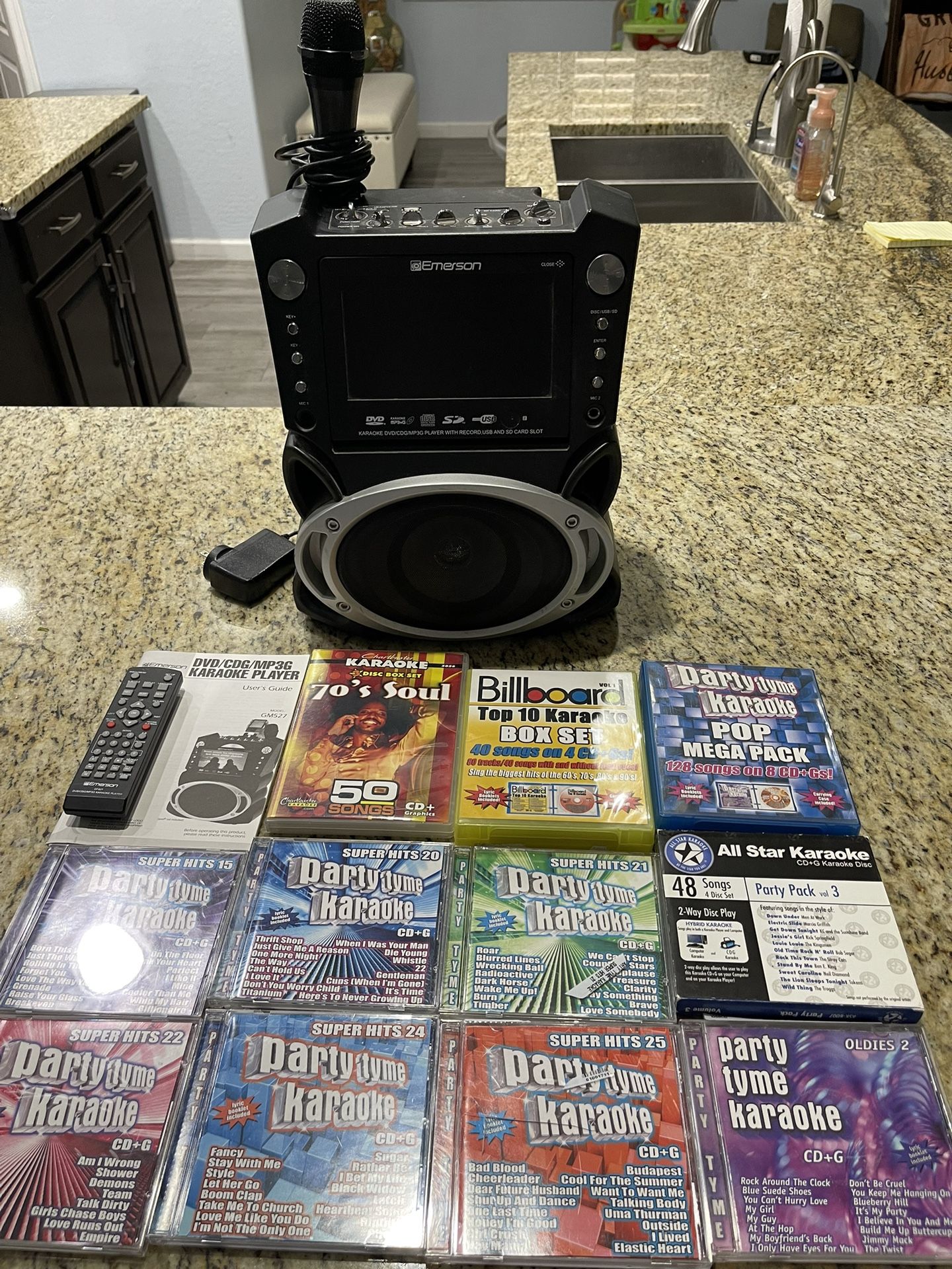 Emerson karaoke Machine
