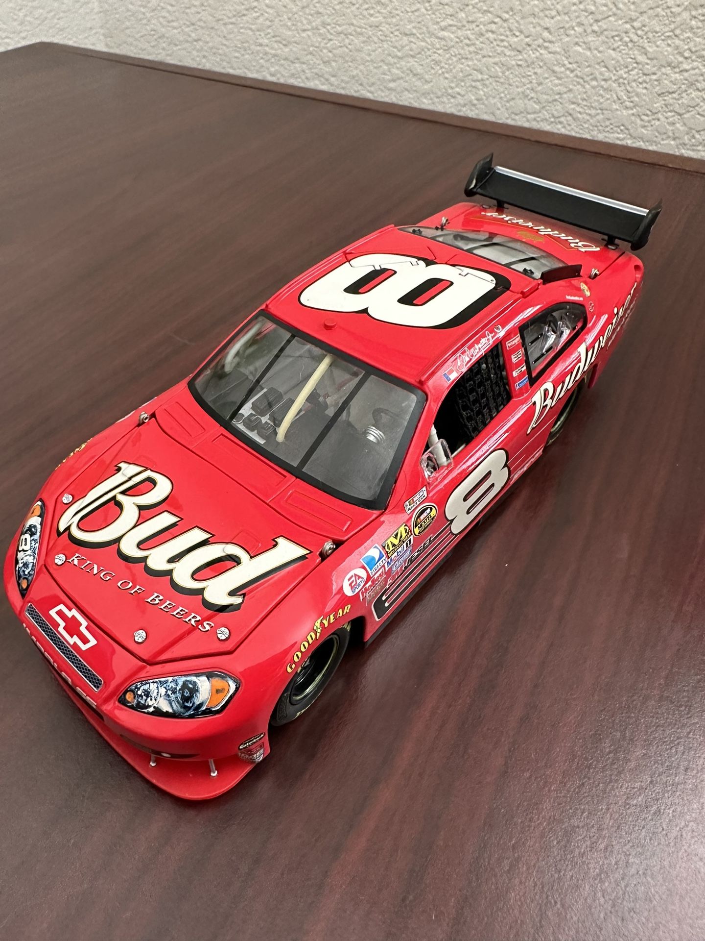 Dale Earnhardt Jr #8 2007 NASCAR 1:24 Car