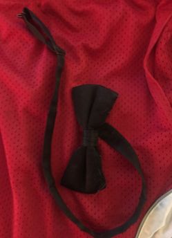 Bow tie